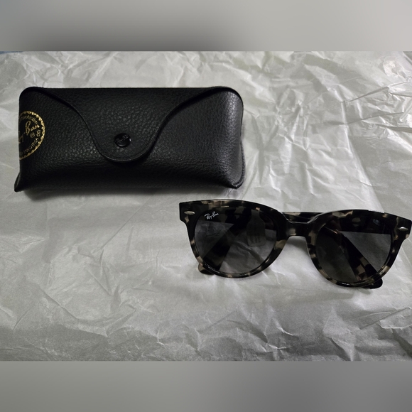 Ray-Ban Tortoise Sunglasses - Picture 1 of 6
